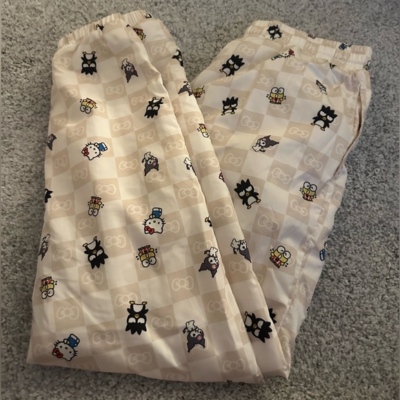 hello kitty puffer pants - Picture 1 of 1